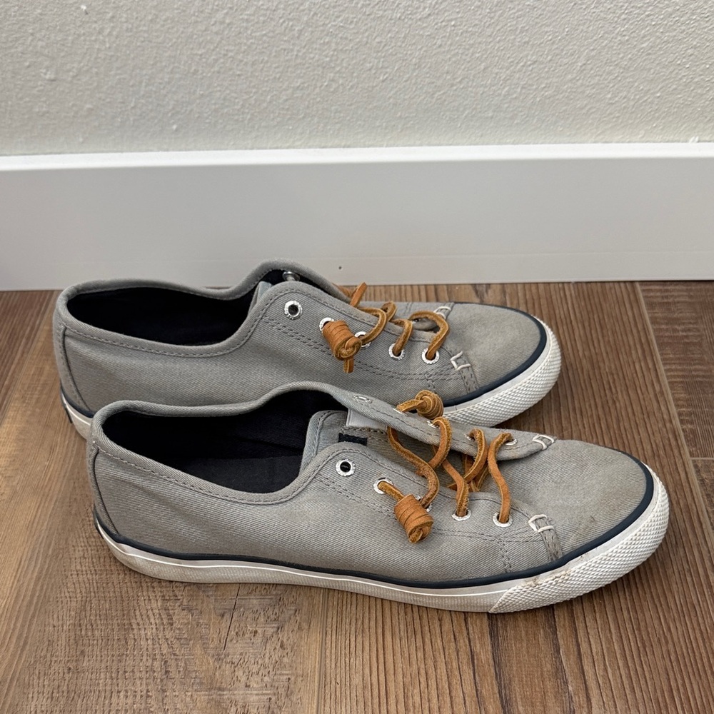 Sperry Casual Gray Canvas Womens slip on Sneakers size 8